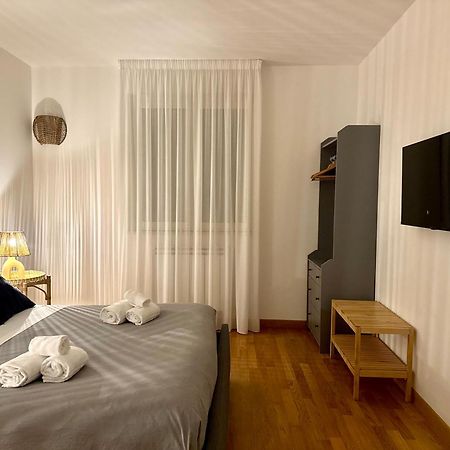 Villa Maria - Apartments In Villa With Pool Полиняно а Маре Екстериор снимка