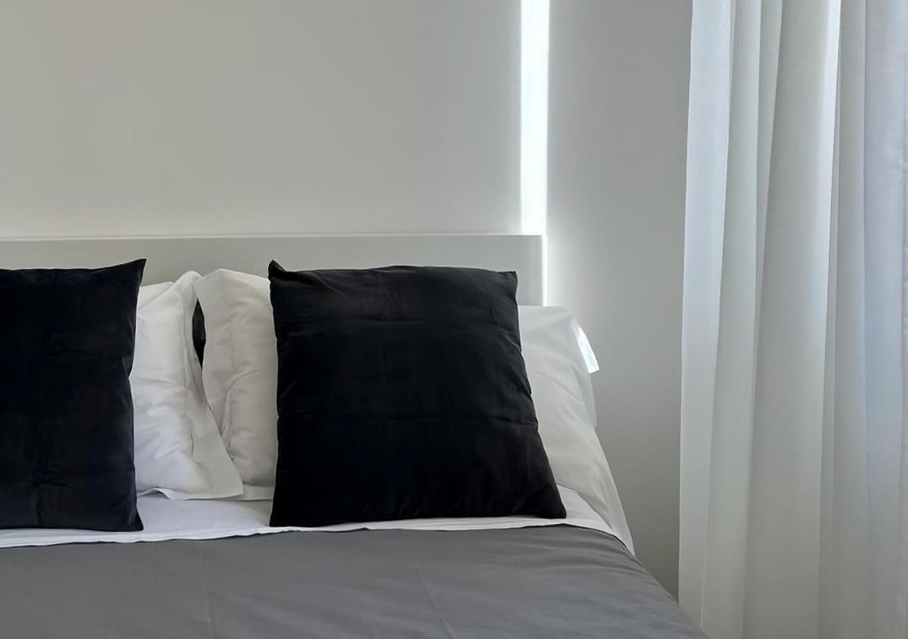 Villa Maria - Apartments In Villa With Pool Полиняно а Маре Екстериор снимка